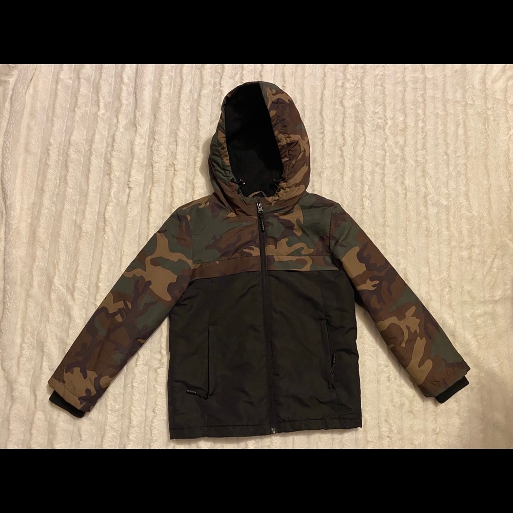 Camo Lightweight winter jacket for boys size 7